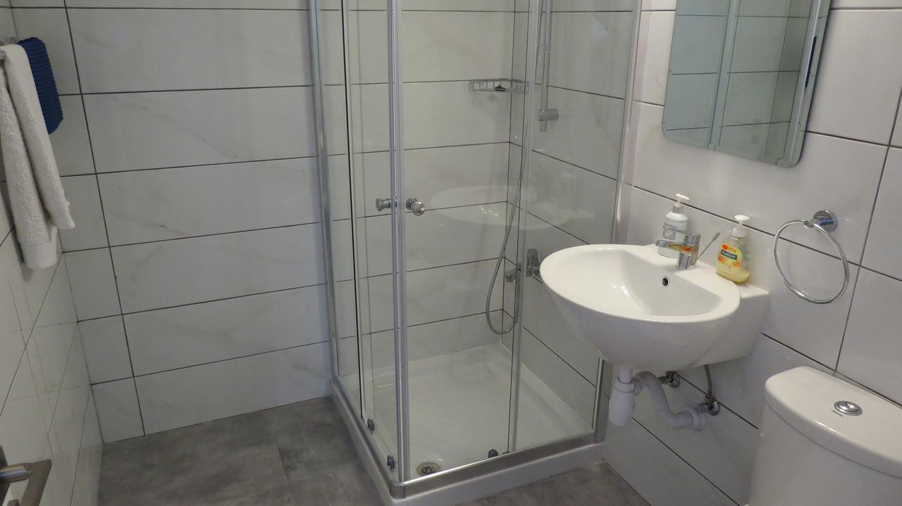 Adonis Apartment Paphos Ngoại thất bức ảnh