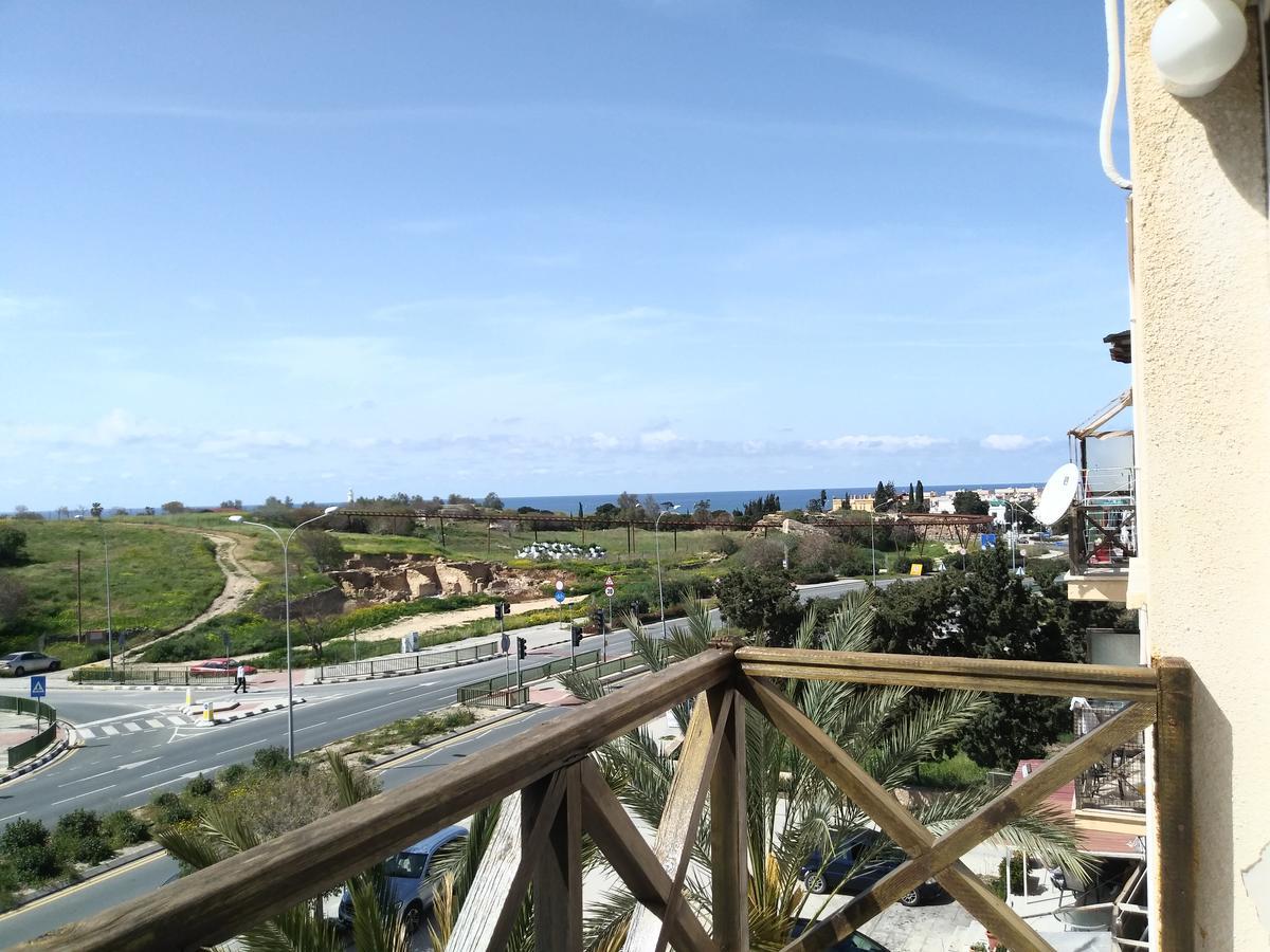 Adonis Apartment Paphos Ngoại thất bức ảnh