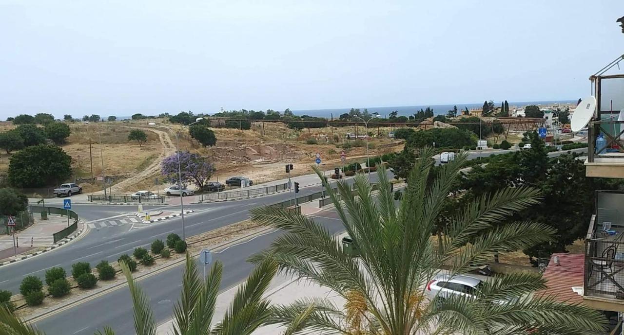 Adonis Apartment Paphos Ngoại thất bức ảnh